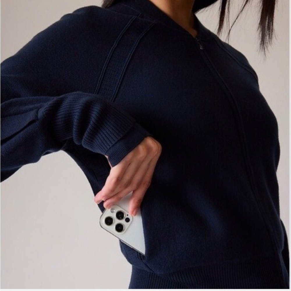 Athleta Advantage Sweater Navy Medium - Picture 11 of 15